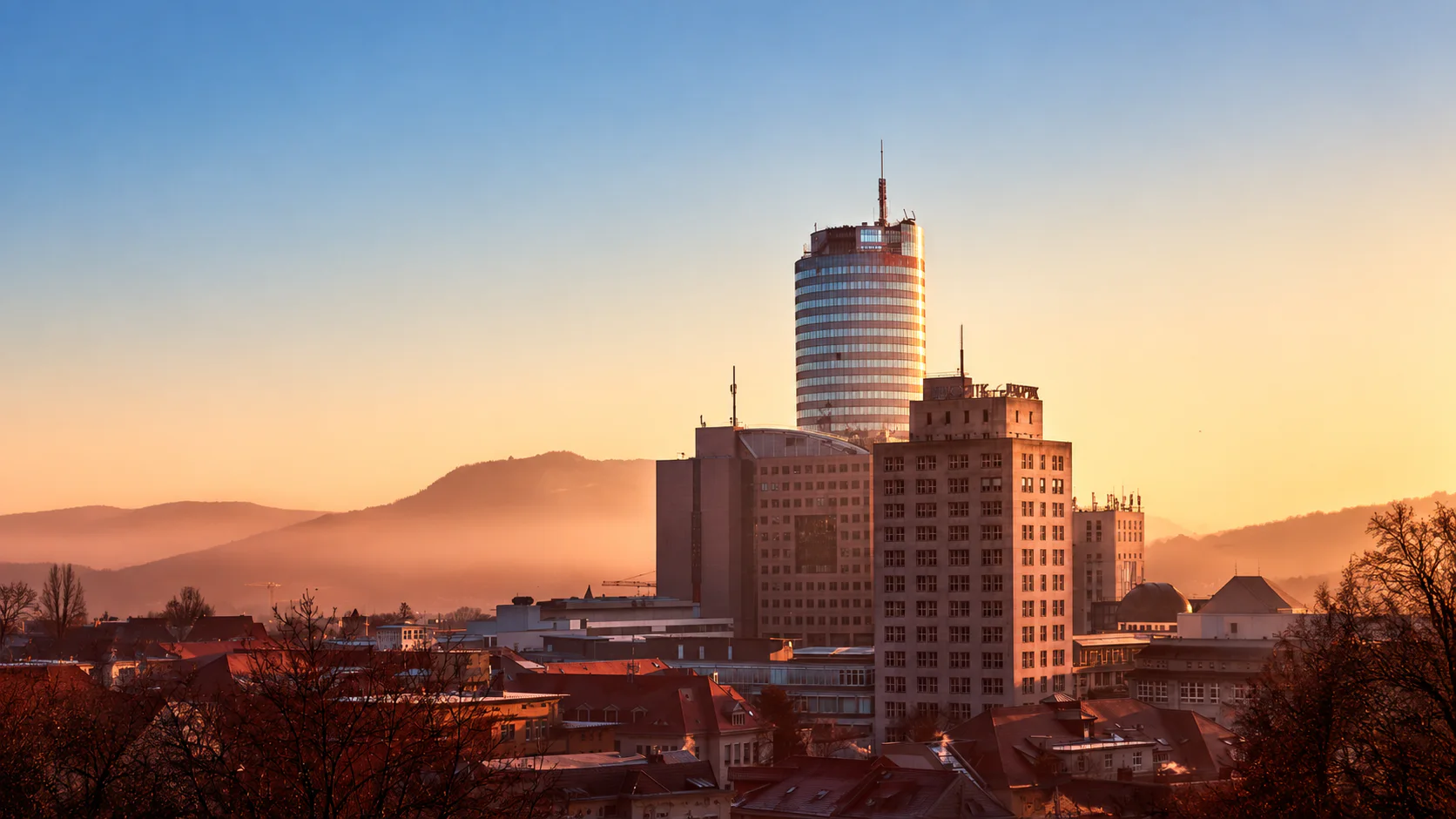 Blick über Jena im Abendlicht